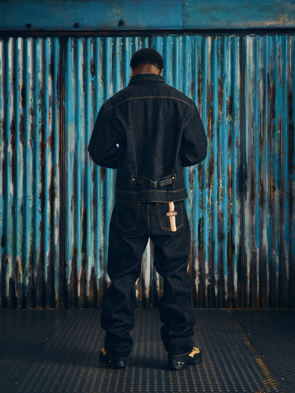 DUAL STRIPE BAGGY JEANS [WASHED BLACK]